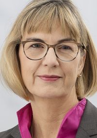 Dr. Susanne Johna
