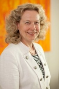 Dr. Beatrix Behrens