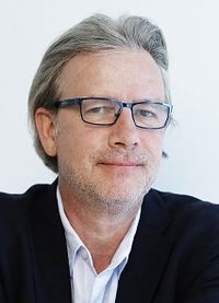 Dr. Gerhard Timm